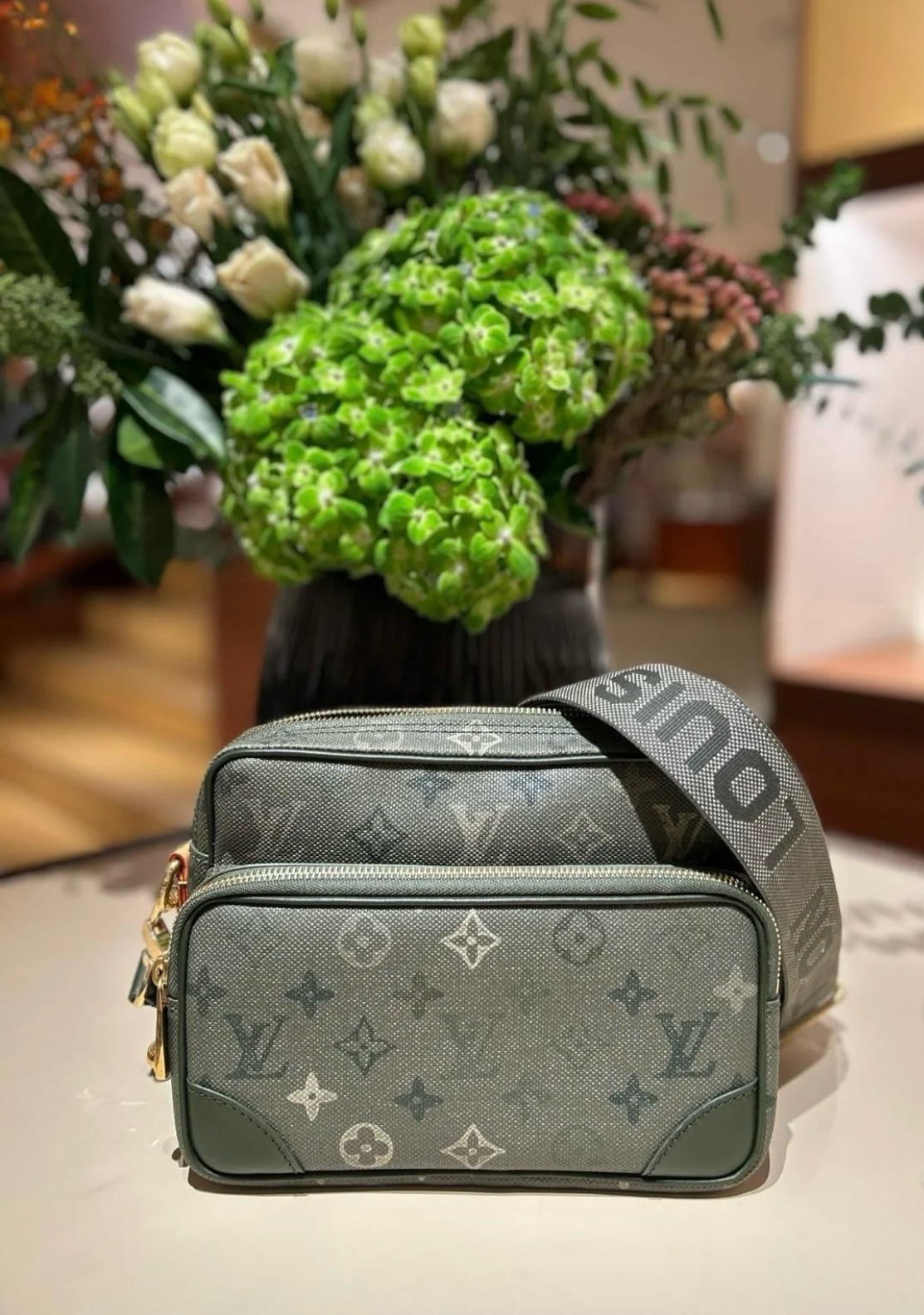 2026124173318592 270